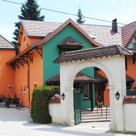 Le Vaudioux L'Auberge Des Gourmets Hotel Restaurant מראה חיצוני תמונה